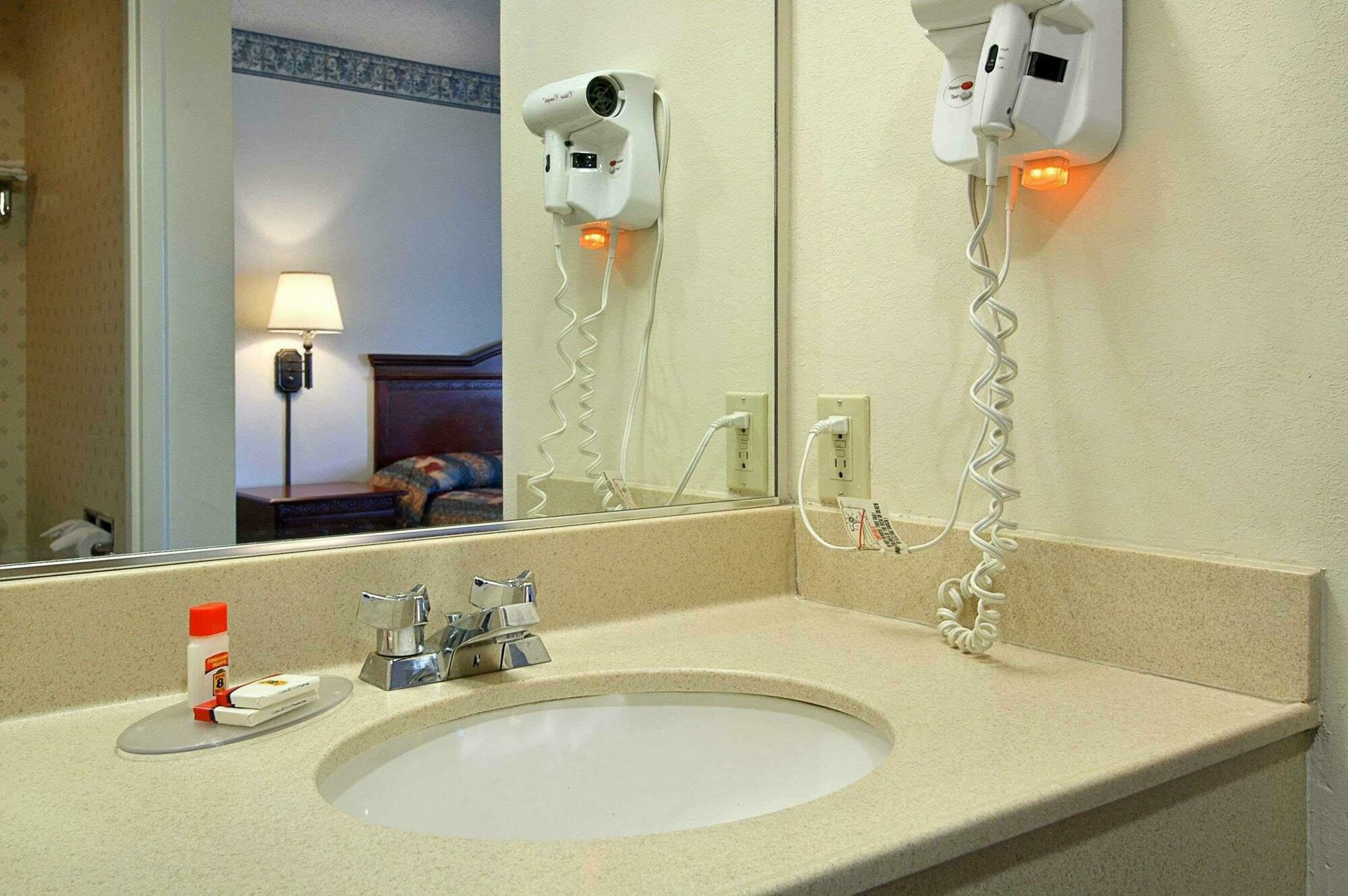 Super 8 By Wyndham Allentown Cameră foto